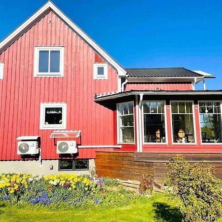 Harmonisk Villa Soderhamn Bagian luar foto