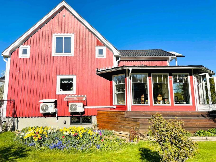 Harmonisk Villa Soderhamn Bagian luar foto