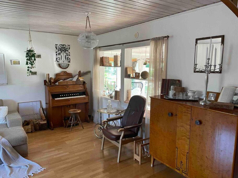 Harmonisk Villa Soderhamn Bagian luar foto